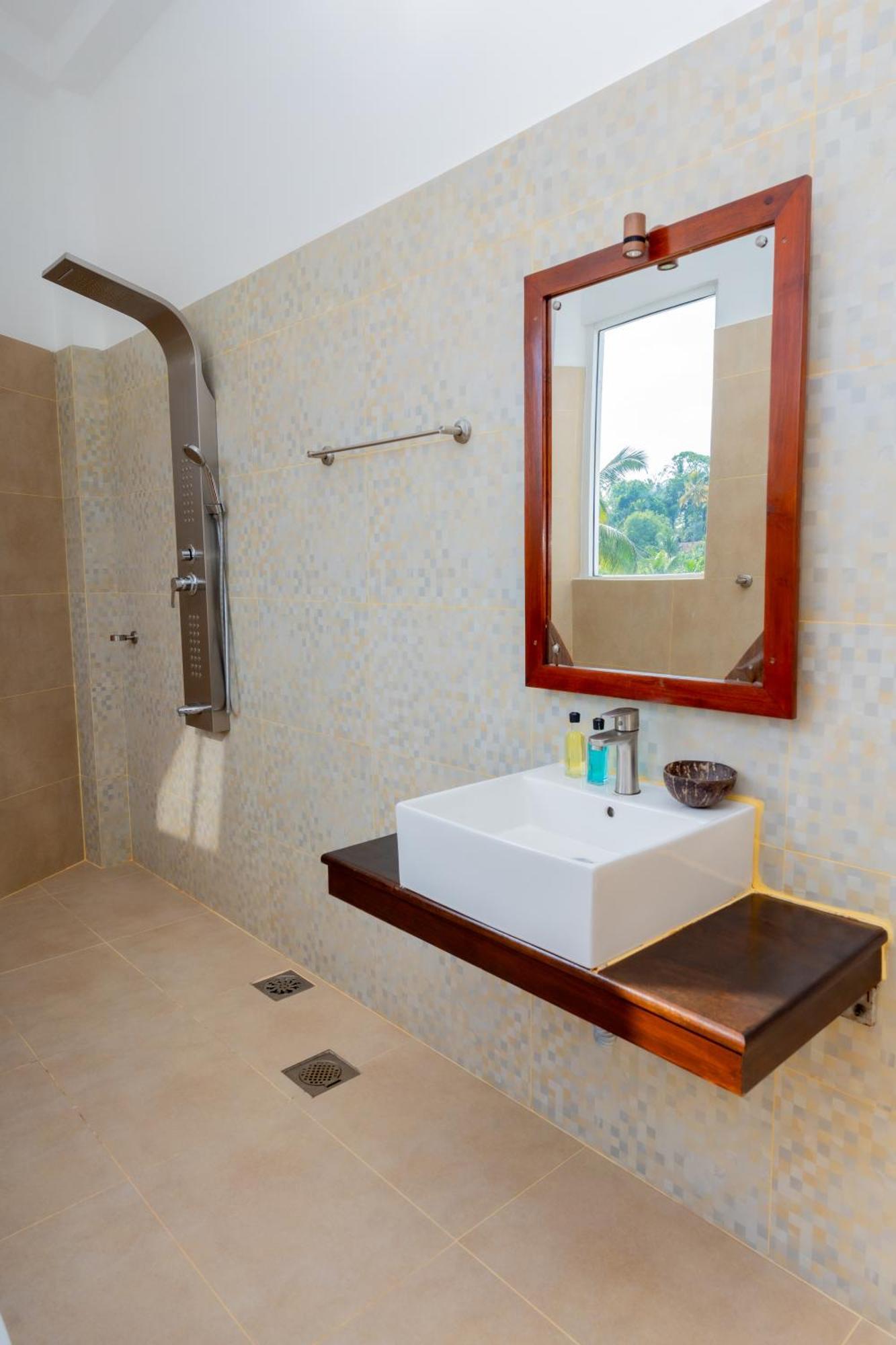 Sea Cloud Hotel Unawatuna Luaran gambar